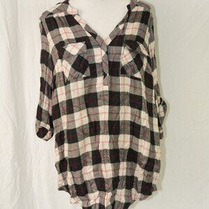 Plaid Shirt Half Sleeve Torrid Womens Size 1 Top Black White Red EUC